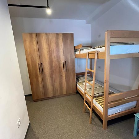 Terasa Hostel Novi Sad Bagian luar foto